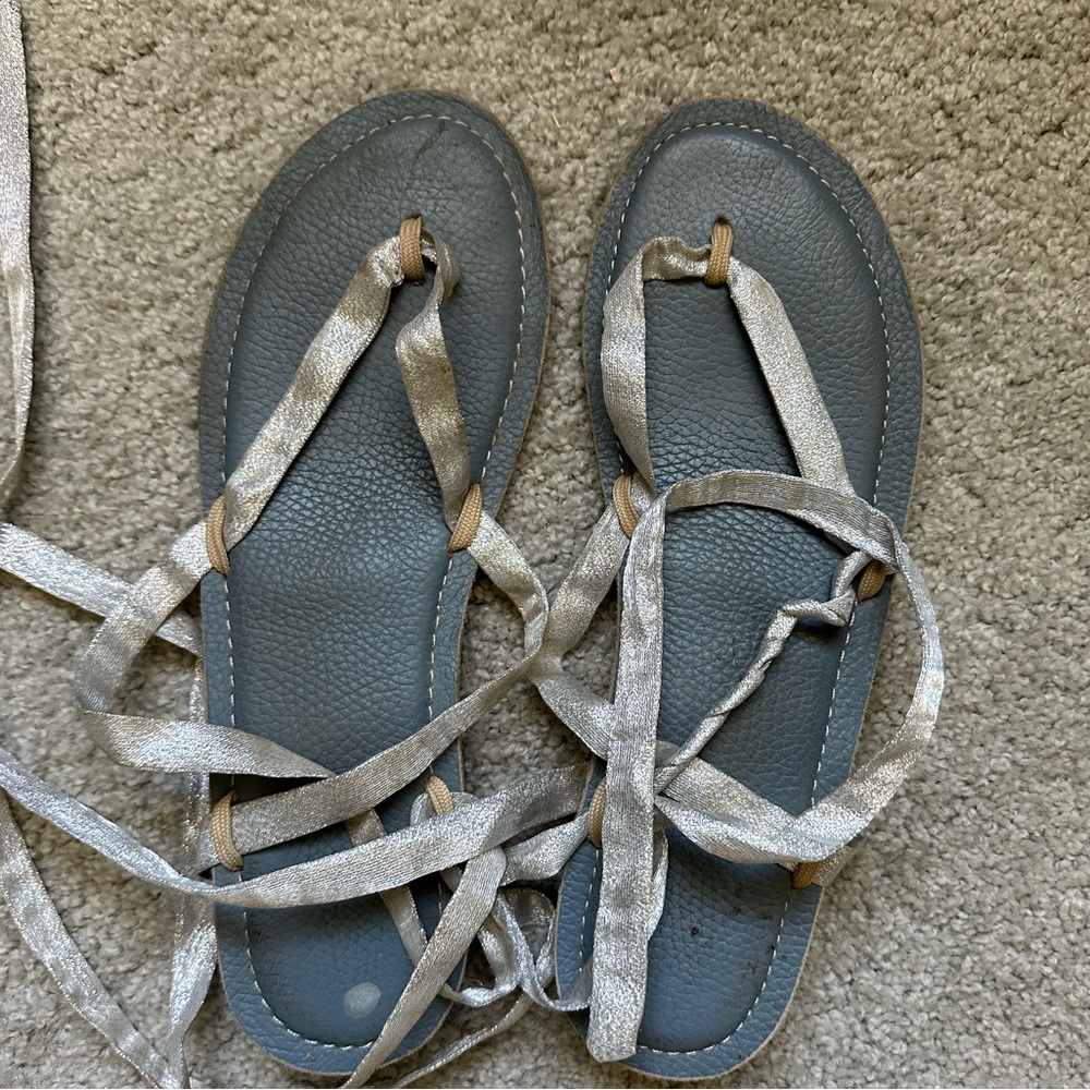 Sseko ribbon sandals with shimmer silver ribbons size 9